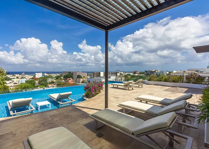Stylish Near 5th Avenue With Ocean Views * Playa del Carmen
