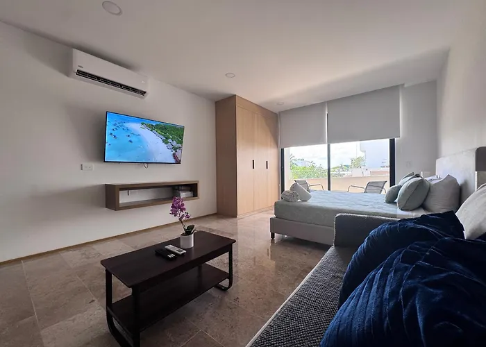 Stylish Near 5th Avenue With Ocean Views Playa del Carmen