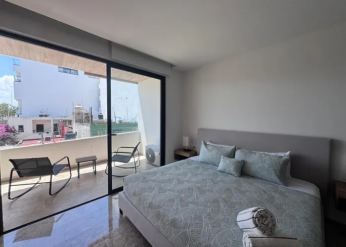 Apartment Stylish Near 5th Avenue With Ocean Views *