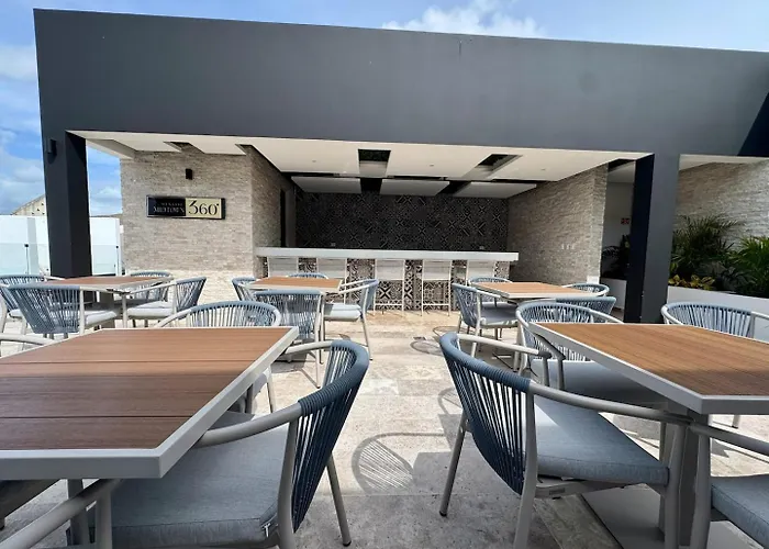 Stylish Near 5th Avenue With Ocean Views * Playa del Carmen