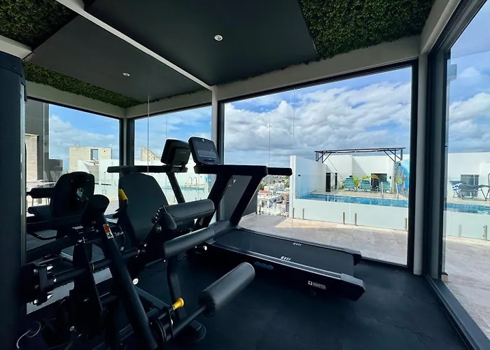 Stylish Near 5th Avenue With Ocean Views Apartamento